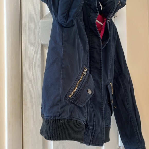 Abercrombie & Fitch Jacket! Size Small! 🥰 - Picture 7 of 11